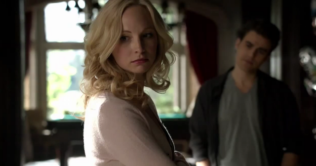 File:Caroline-Steaf 6x13.png