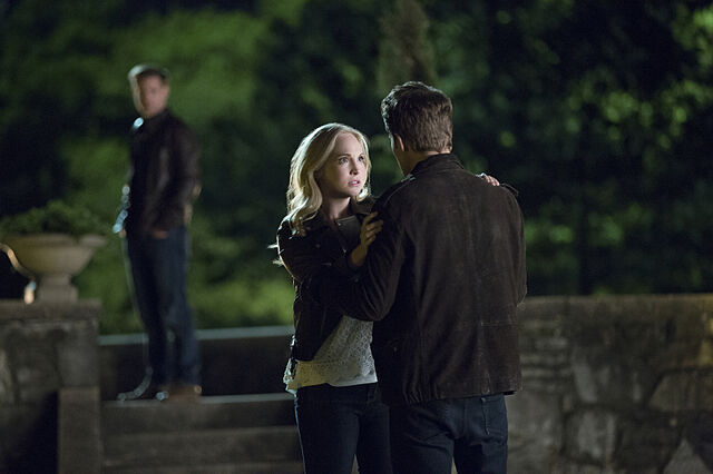 File:Tvd722 2.jpg