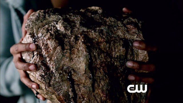 File:TVD 4x22-11.jpg