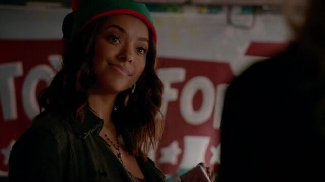 File:7X09-13-Bonnie.jpg