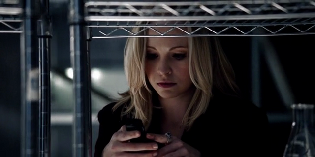 File:Caroline in 5x16.png