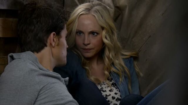 File:6X06-48-StefanCaroline.jpg