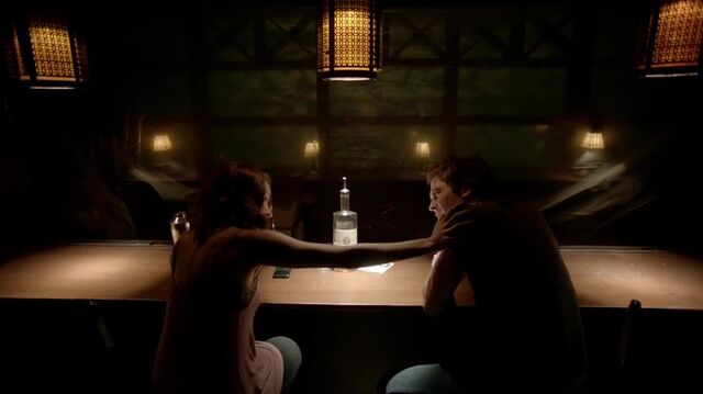 File:7X05-109-DamonBonnie.jpg