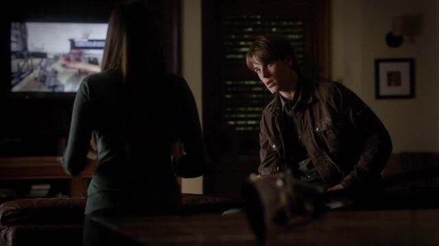File:TVD4x12-Gilbert House 47.jpg