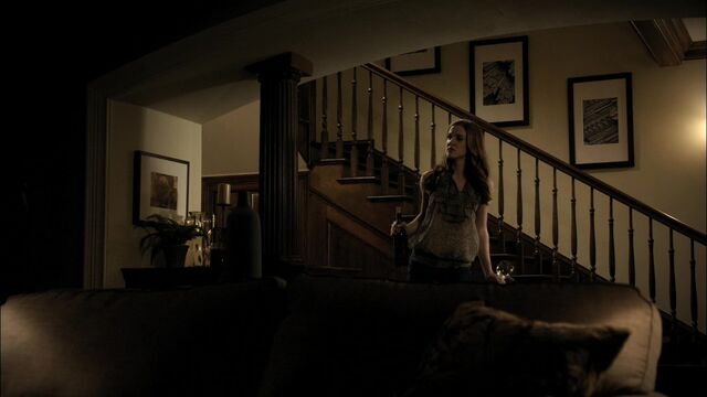 File:TVD1x05-Gilbert House 17.jpg