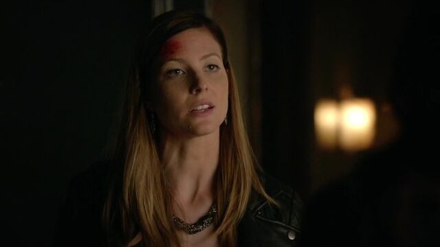 File:7X01-24-Valerie.jpg