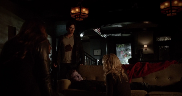 File:Ele-Dmon-Stefan-Caroline 5x22.png