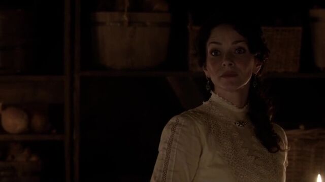 File:6X17-83-Lily.jpg