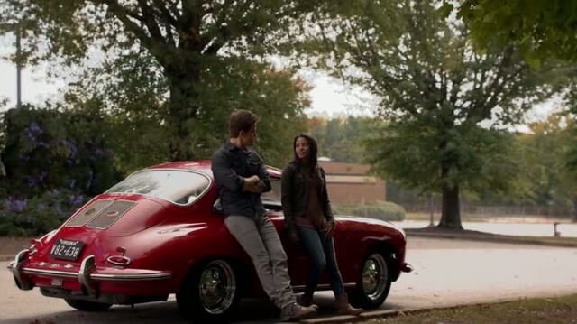 File:6X09-86-SarahStefan.jpg