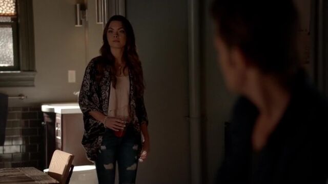 File:7X04-31-Nora.jpg