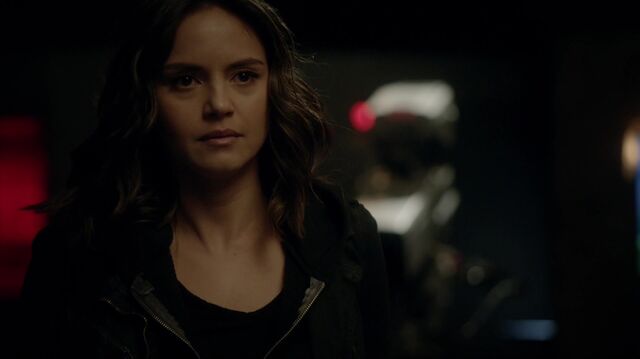 File:715-107-Rayna.jpg