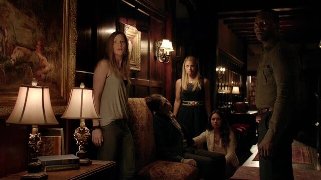 File:7X01-114-NoraMaryValerieMalcolmBeau.jpg