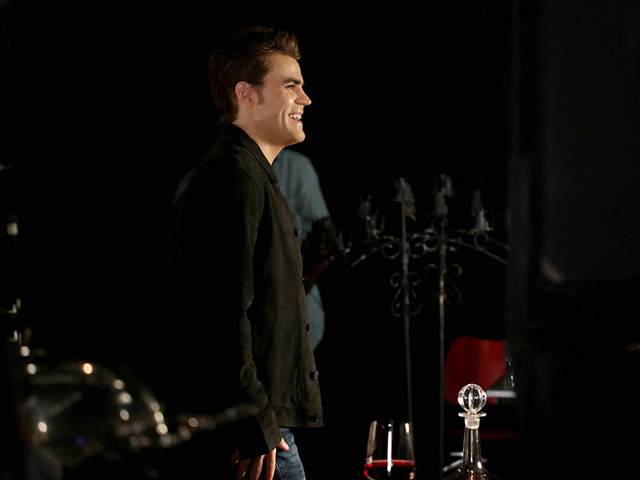 File:Paul Wesley season six.png