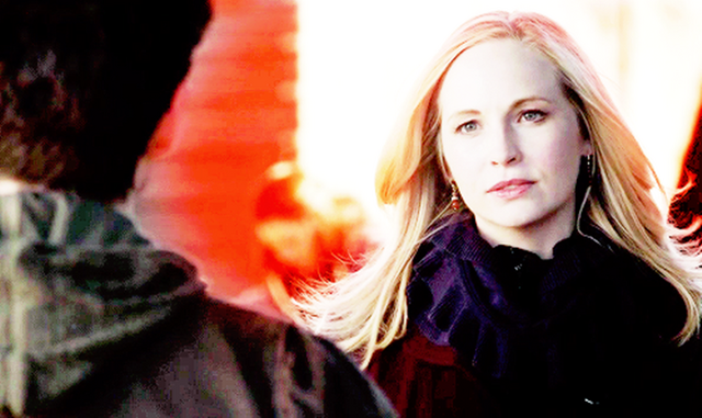 File:Enzo-Caroline 5x16..png