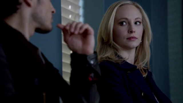 File:Enzo-Caroline 5x17.png