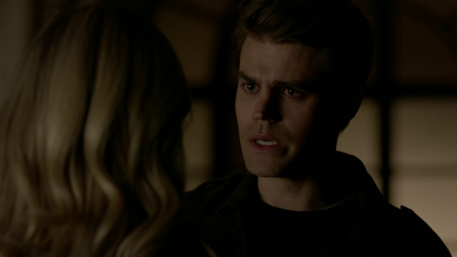 File:722-080-Stefan~Caroline.png