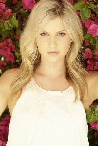 File:Claire Holt hedge .jpg