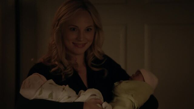 File:715-099-Caroline-Josie-Lizzie.jpg