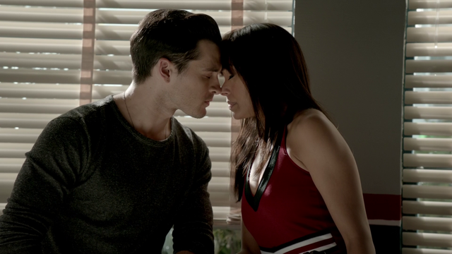 File:721-069-Bonnie-Enzo.png