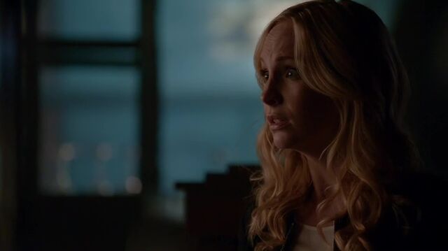 File:7X07-44-Caroline.jpg