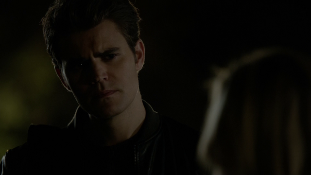 File:721-092-Stefan~Caroline.png
