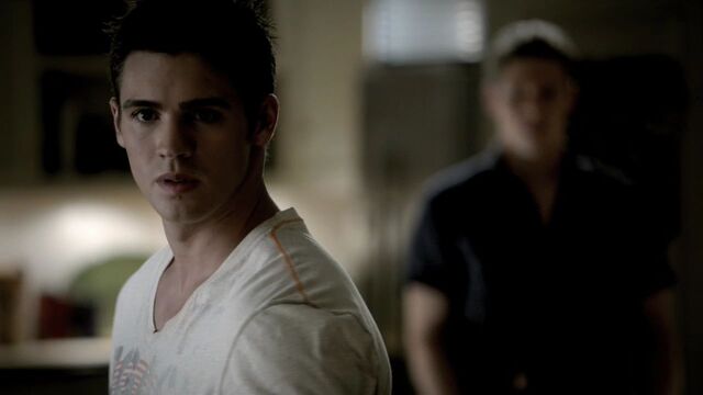 File:302VampireDiaries1400.jpg