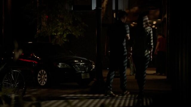 File:7X05-103-AlaricAndSpiritPossessingJo.jpg