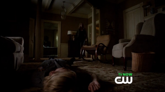 File:Liz almost dead.png