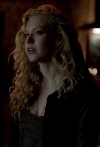File:Forever-21-leather-trimmed-varsity-jacket-and-the-vampire-diaries-gallery.png