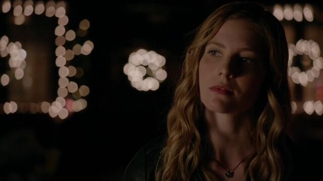File:7X09-85-Valerie.jpg