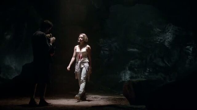 File:6X07-86-BonnieKai.jpg