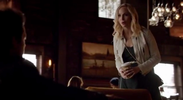 File:Enzo-Caroline 6x16.png