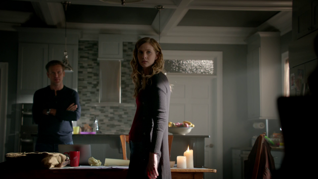 File:717-084-Alaric-Valerie~Rayna.png