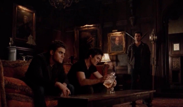 File:Stefan-Damon and Enzo5x19.png