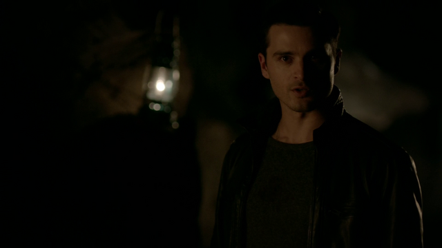File:722-120~Damon-Enzo.png