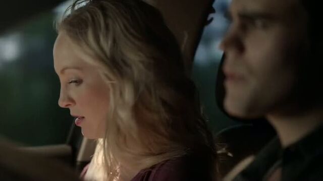 File:6X07-31-CarolineStefan.jpg