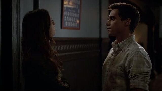 File:6X05-112-ElenaLiam.jpg