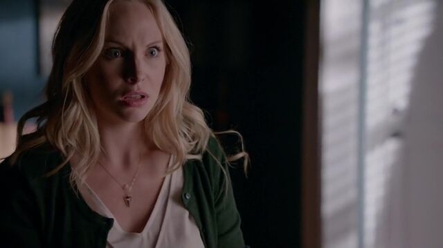 File:7X09-65-Caroline.jpg