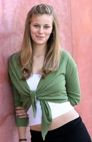 File:Cassidy Freeman 24457 31.jpg