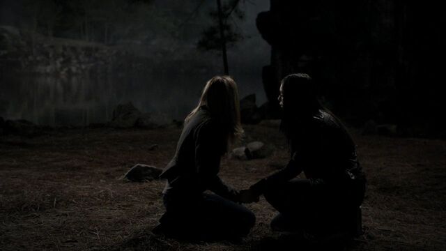 File:221VampireDiaries0105.jpg