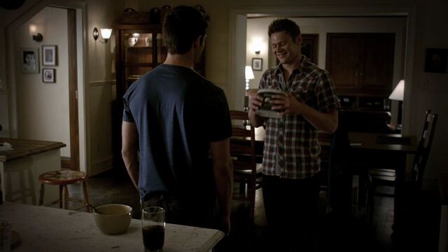File:301VampireDiaries1618.jpg