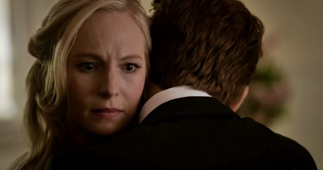 File:Steroline hug 6x15.png