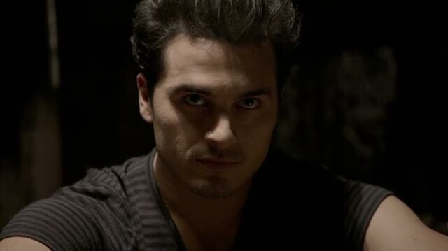 File:Enzo 6x04.jpg