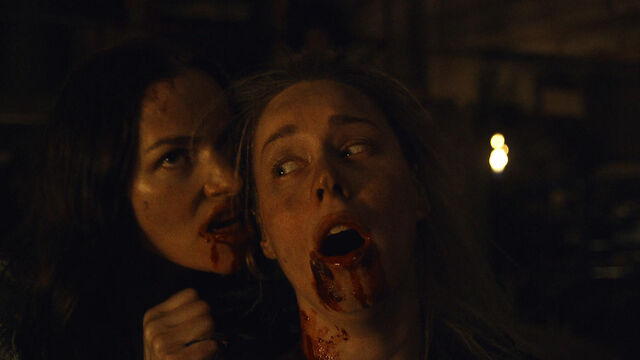 File:Fear Her 1x05 Vanessa bites Susan.jpg