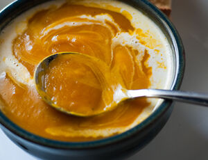 Curried buttercupsquash soup