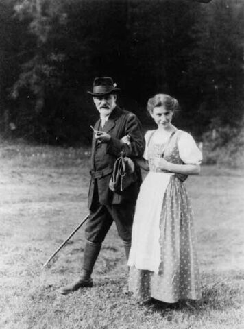 File:445px-Sigmund en Anna.jpg