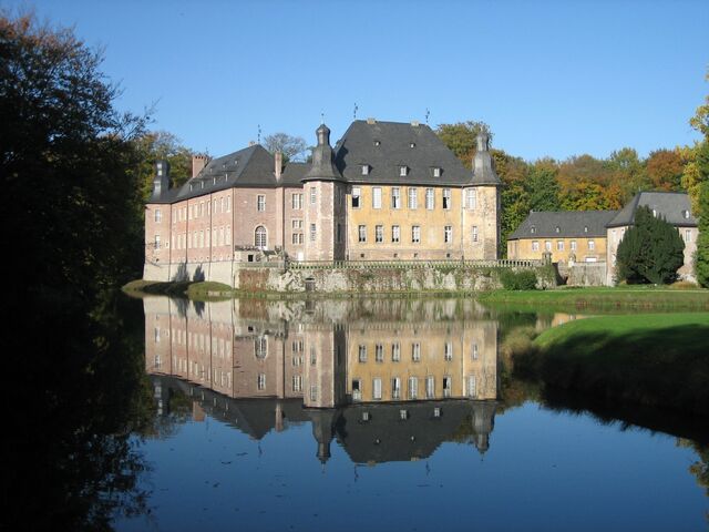 Datei:Schloss Friedenau.jpg