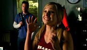 3x03VeronicaCheerleader