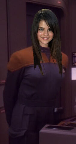 File:Cadetselena.jpg