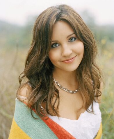 File:600full-amanda-bynes.jpg